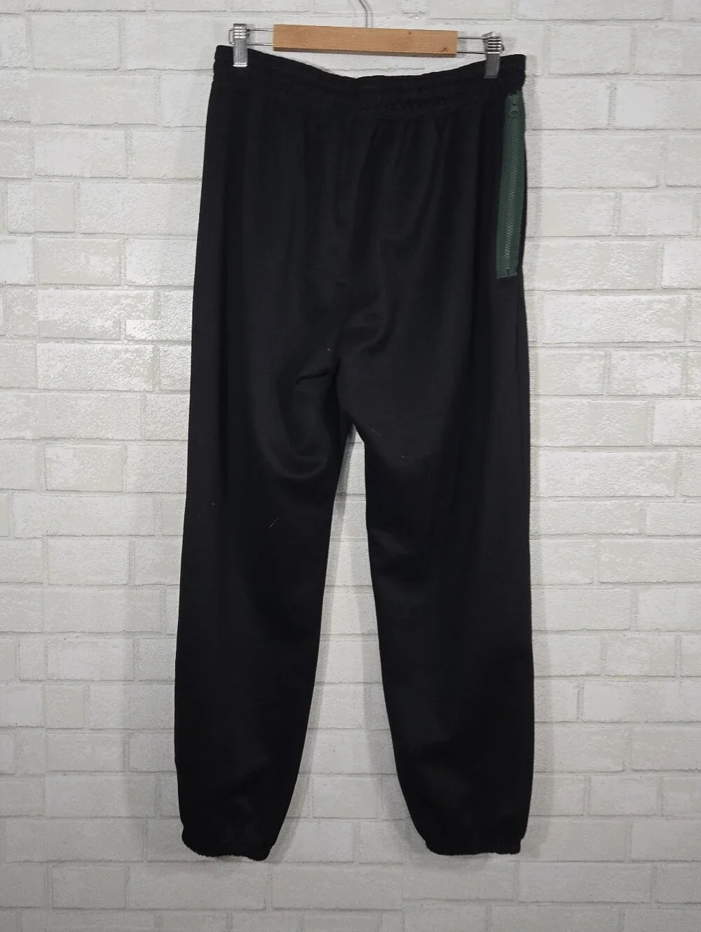 NBA Nike Milwaukee Bucks black sweats